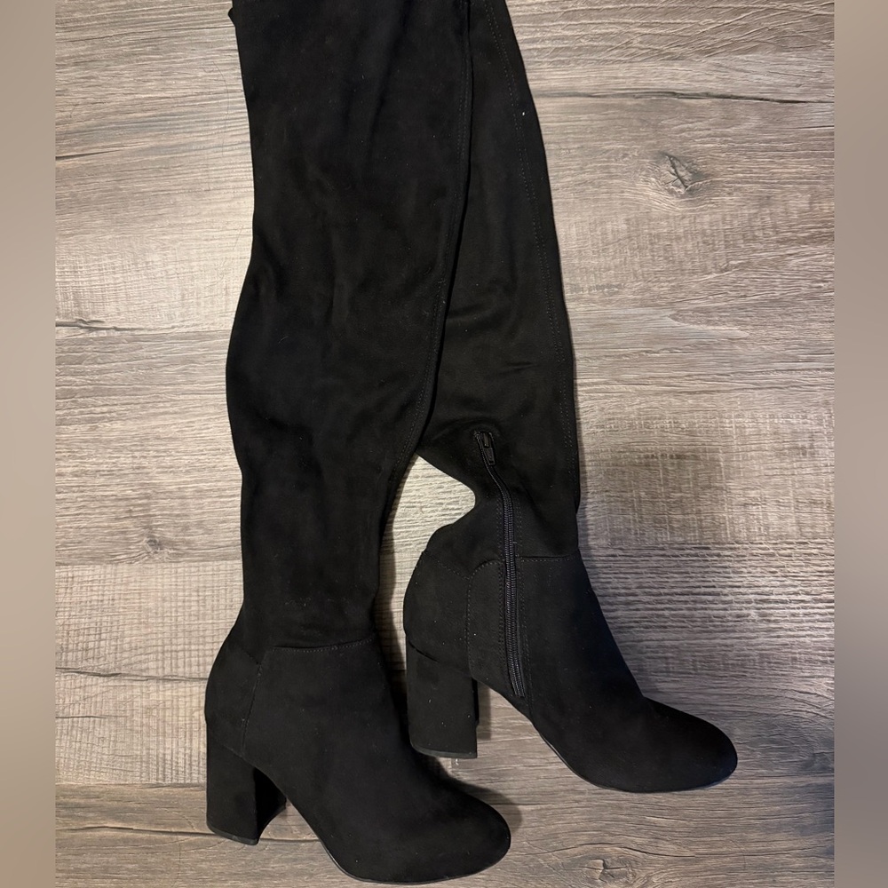 Black Suede Women's Knee-High Boots